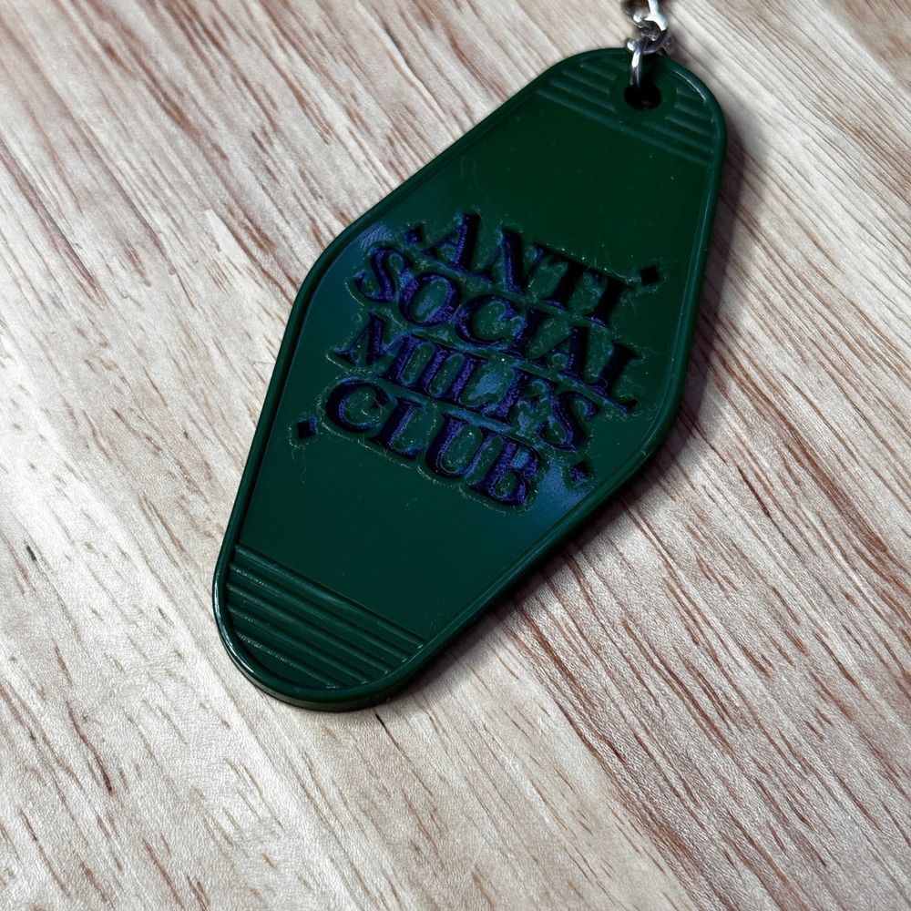 Anti Social Milfs Club Keychain Green Retro Motel Tag Funny Streetwear Accessory